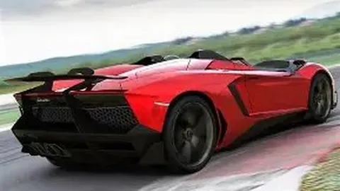 新疆男篮胜利返乡，欢呼声中球迷狂喜，伊福镜头捕捉，李炎哲热烈鼓掌支持